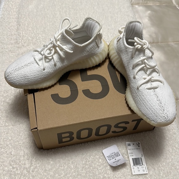 YEEZY BOOST 350 V2 | Size 5 - Picture 7 of 13